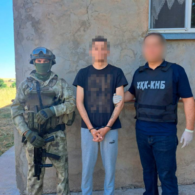 Вербовали людей и пропагандировали терроризм: КНБ задержал 5 мужчин