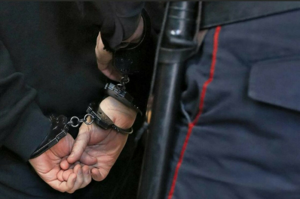 Подозреваемого в особо крупном мошенничестве экстрадировали из России