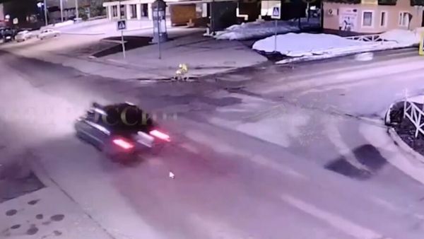 В Татарстане пьяный водитель без прав сбил полицейского и уехал с ним на капоте 30/03/2026 &ndash;