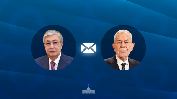 Токаев поздравил Александра Ван дер Беллена с Национальным днём Австрии
