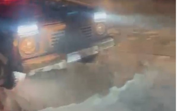 В буран на дороге спасли двух человек в Актюбинской области