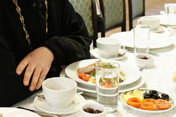 &laquo;Готовить организм к посту нужно заранее&raquo;: как не навредить себе, ограничиваясь в еде