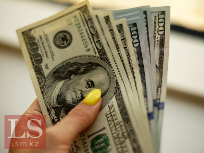 Валютные качели: спрос на доллар растет, рубль теряет позиции