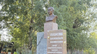 В Омске открыли памятник Мусе Джалилю