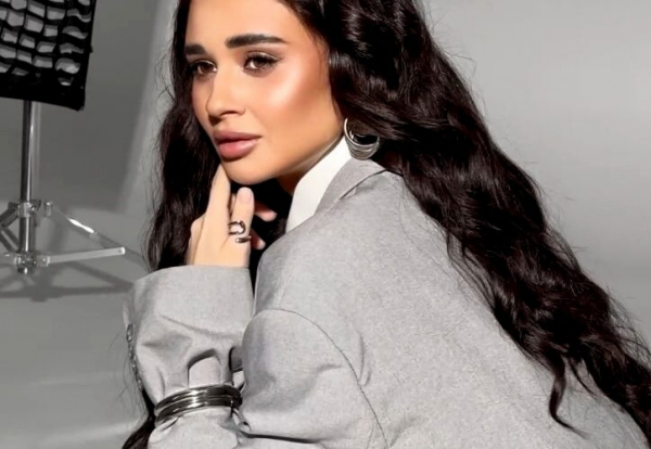 "Впереди много сложных операций": состояние пострадавшей в ДТП с Гульназ Асаевой стабилизировалось 04/03/2026 &ndash; Новости