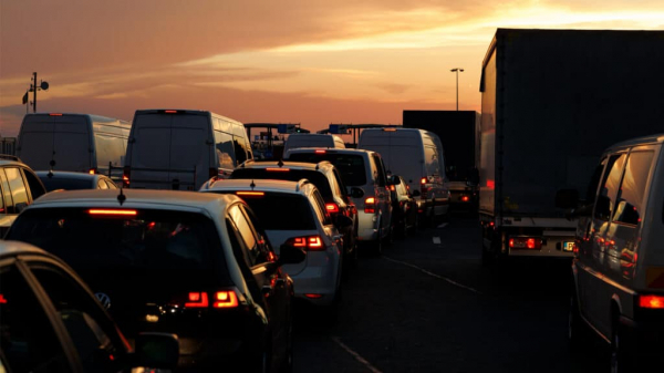 Казахстан подал жалобу в ЕЭК из-за очередей на границе с Россией