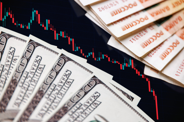 Dow Jones упал на&nbsp;900 пунктов, Nasdaq &ndash; на&nbsp;2%: американский фондовый рынок продолжает падение