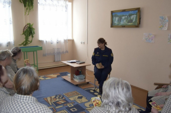Осужденные челябинских колоний проходят программу помощи для отказа от алкоголя и наркотиков