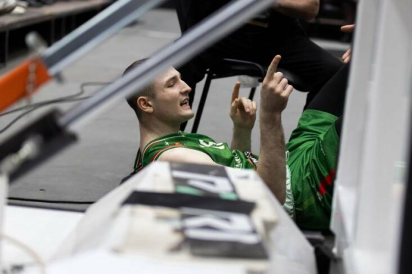 Защитник Роман Илюк покинул УНИКС