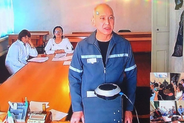 Мұхтар Жәкішев деген кім?