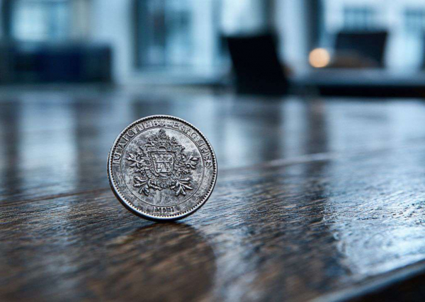 В Германии отменили выпуск монет с волхвами и слоном из-за цен на серебро