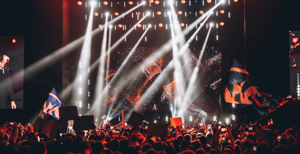 На &laquo;Первые в космосе. Cosmo Night*&raquo; выступят Artik &amp; Asti, DJ Smash и другие звезды