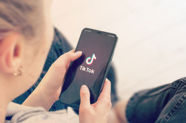 TikTok заблокирует размещение рекламы на аккаунтах государственных СМИ