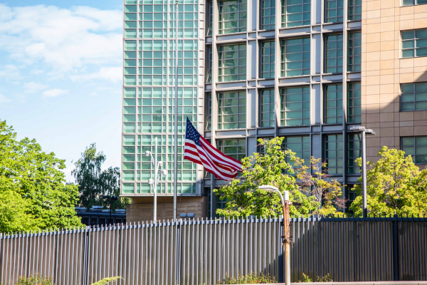 NBC News: ВС США пропускают некоторые ракеты Ирана из-за дефицита боеприпасов