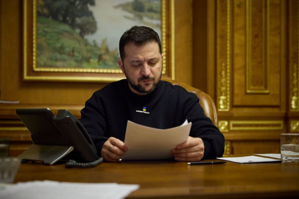 Вслед за Зеленским украинские чиновники отказались от наград Польши