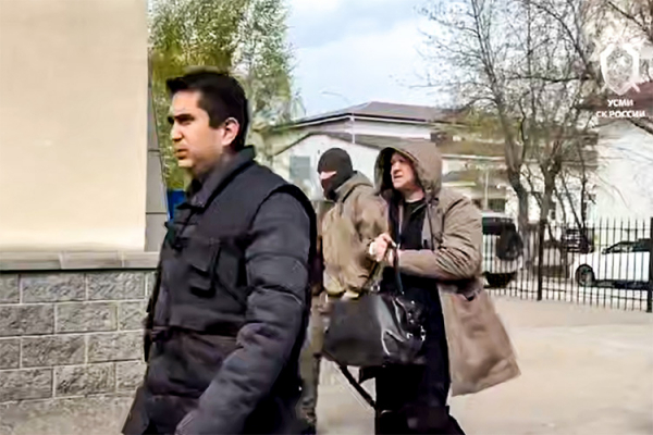 Месть застройщиков или попытка удара по&nbsp;Хабирову? Что стоит за&nbsp;делом Ратмира Мавлиева