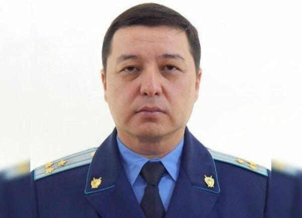 Отставка без шума и пыли