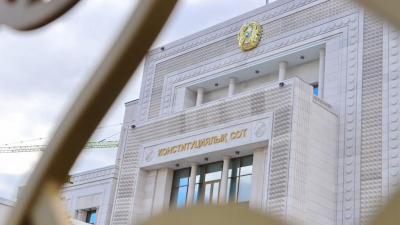 Конституционный суд признал незаконным запрет подавать на УДО тем, кому заменили смертную казнь на пожизненное