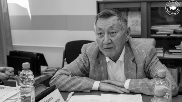 Скончался известный казахстанский журналист Гадильбек Шалахметов