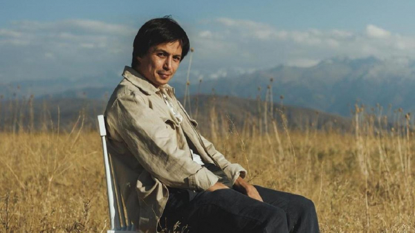 Чингиз Капин разместил фото со звездой &quot;Перекрестка&quot;, снятое 25 лет назад